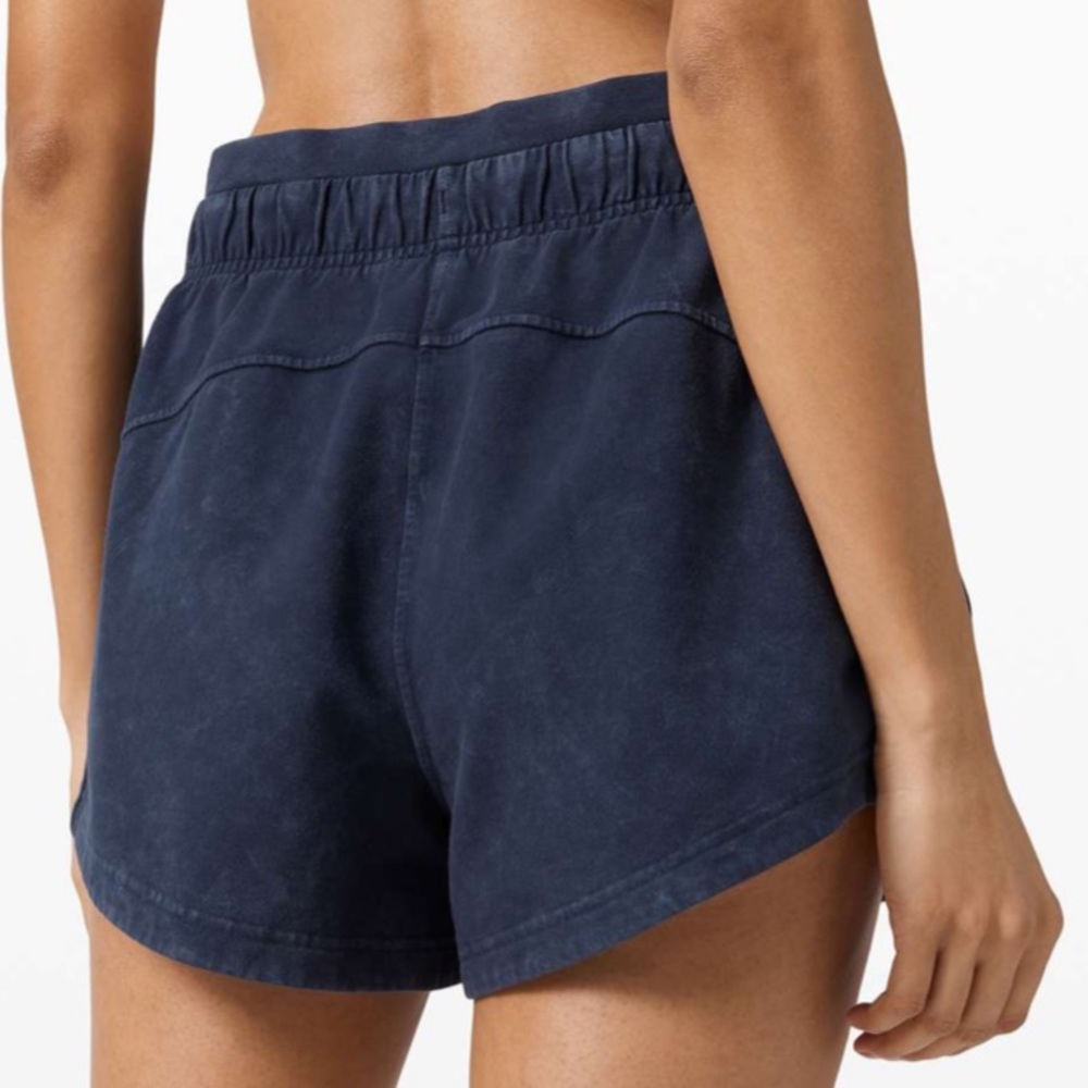 SOLD NWT Lululemon Inner Glow Short 3” - Picture 2 of 5